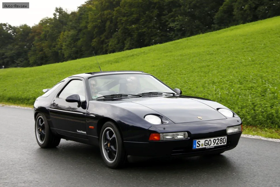 Porsche 928