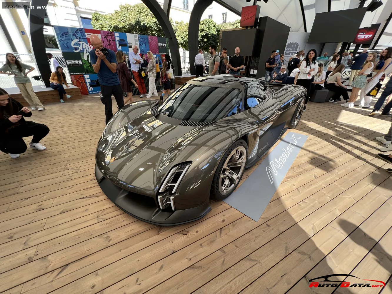 Porsche Mission X