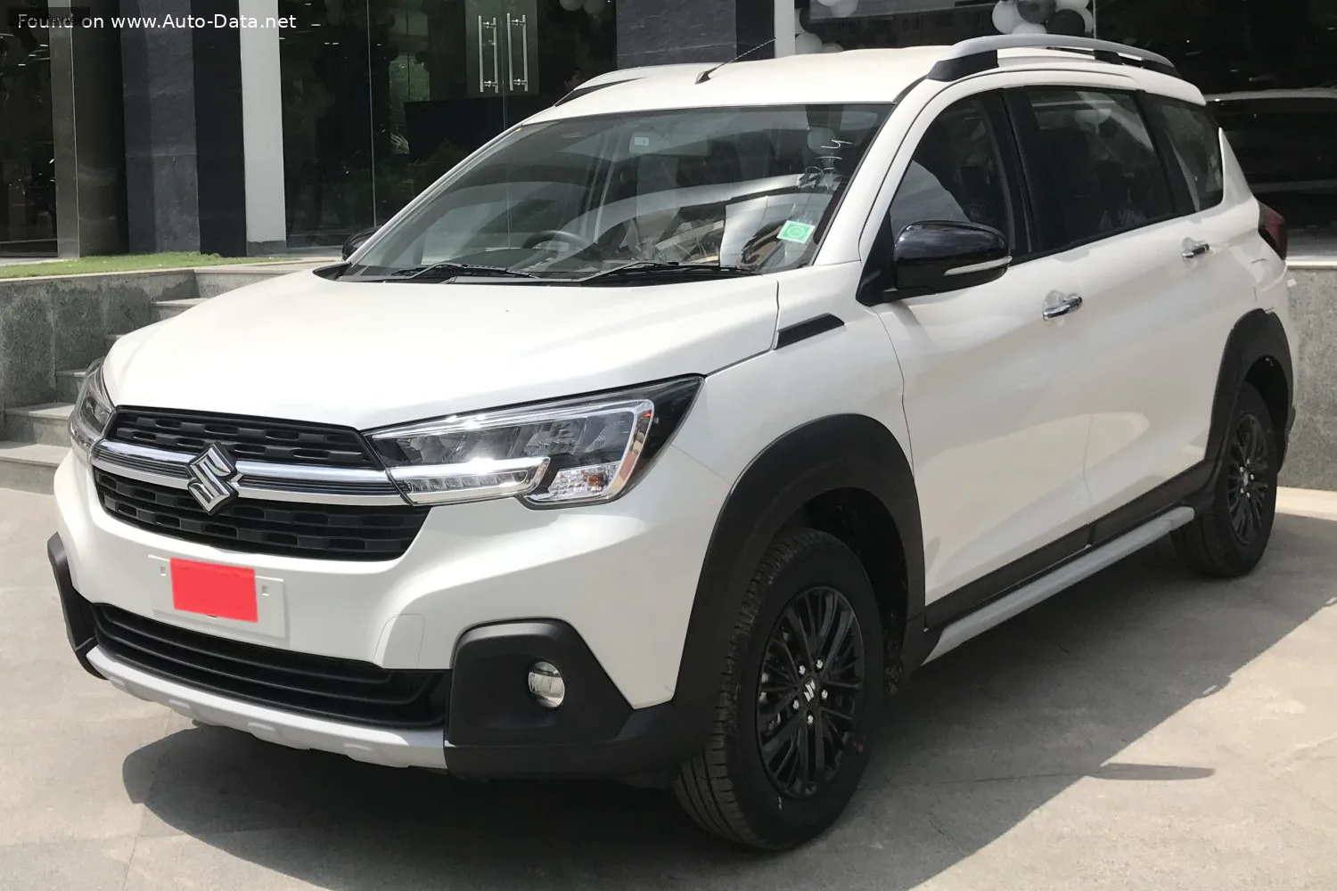 Suzuki XL6