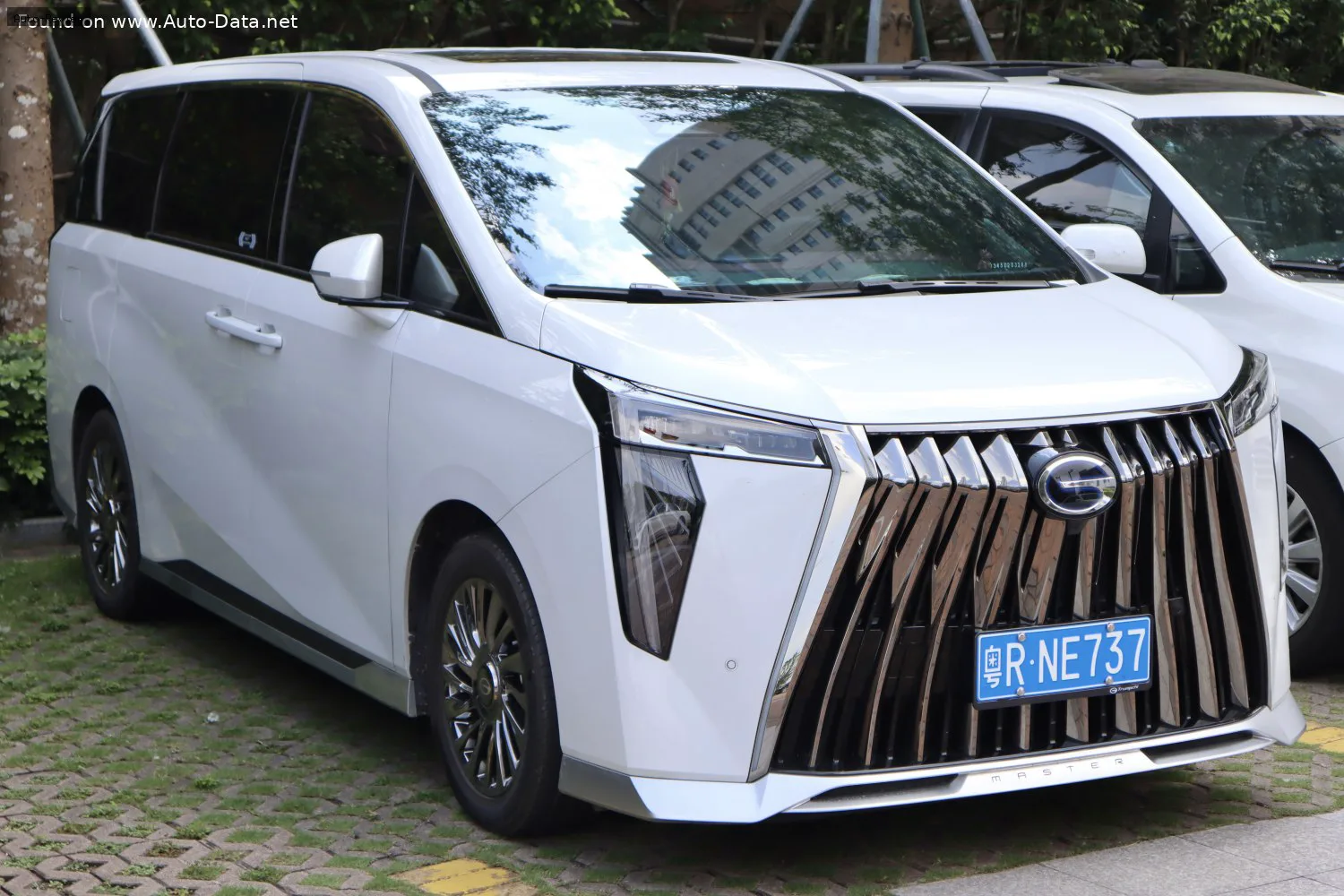 Trumpchi GM8/M8