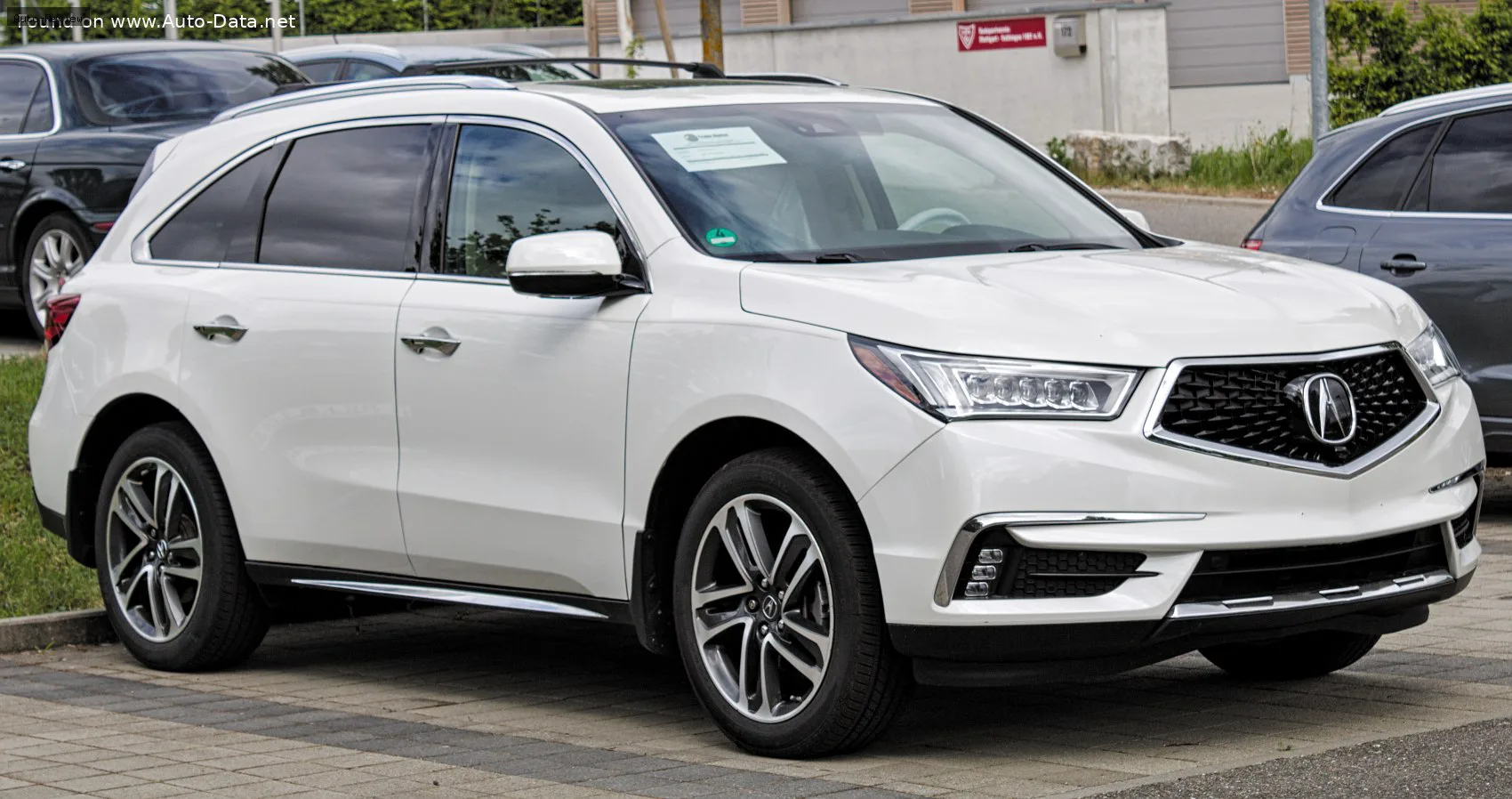 Acura MDX MDX III (facelift 2017) 3.0 V6 (321 лс) Hybrid SH-AWD DCT 2017 - 2020