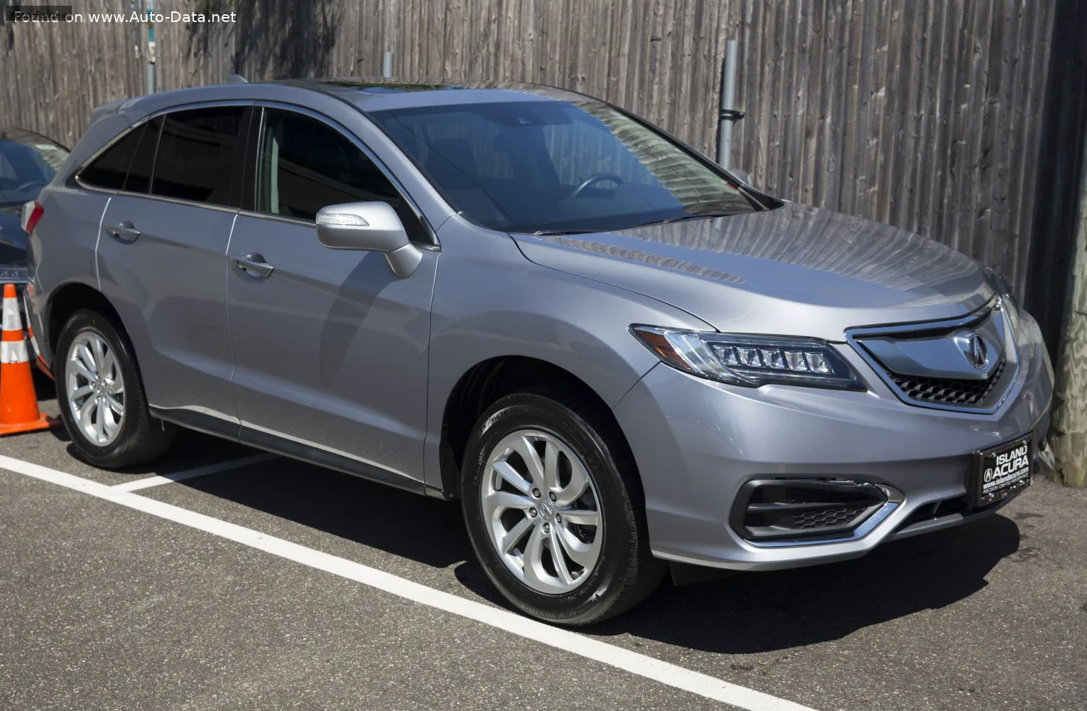 Acura RDX RDX II (facelift 2016) 3.5 V6 (279 лс) Automatic 2016 - 2018