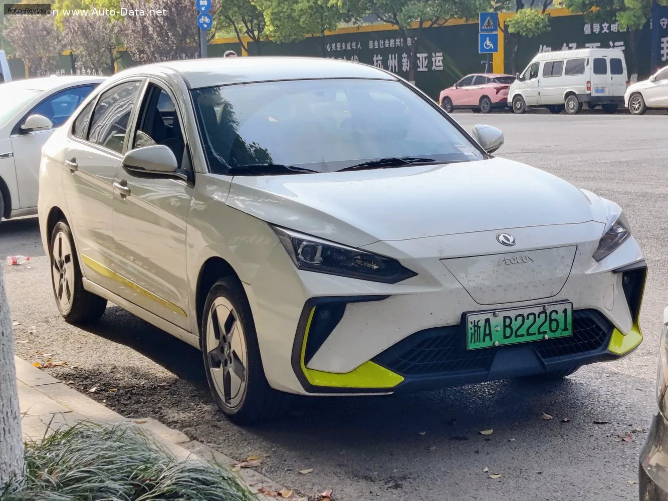 Aeolus E70 E70 Pro (facelift 2022) 48.4 kWh (150 лс) Electric 2022 -