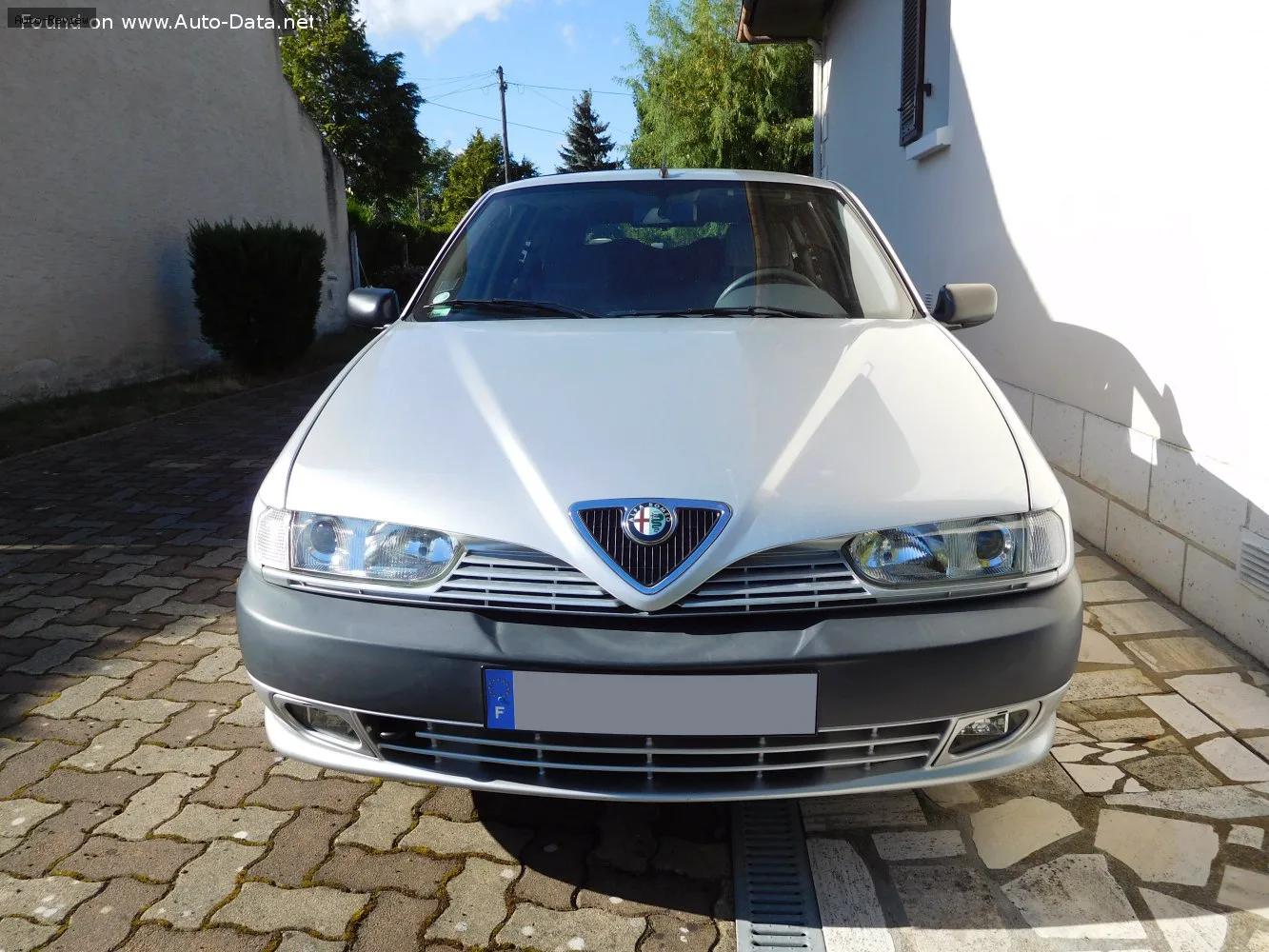 Alfa Romeo 145 145 (930, facelift 1997) 1.8 Twin Spark (140 лс) 1997 - 1998