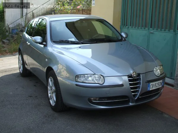 Alfa Romeo 147 147 3-doors 1.9 JTD (101 лс) 2003 - 2004 — фото 2