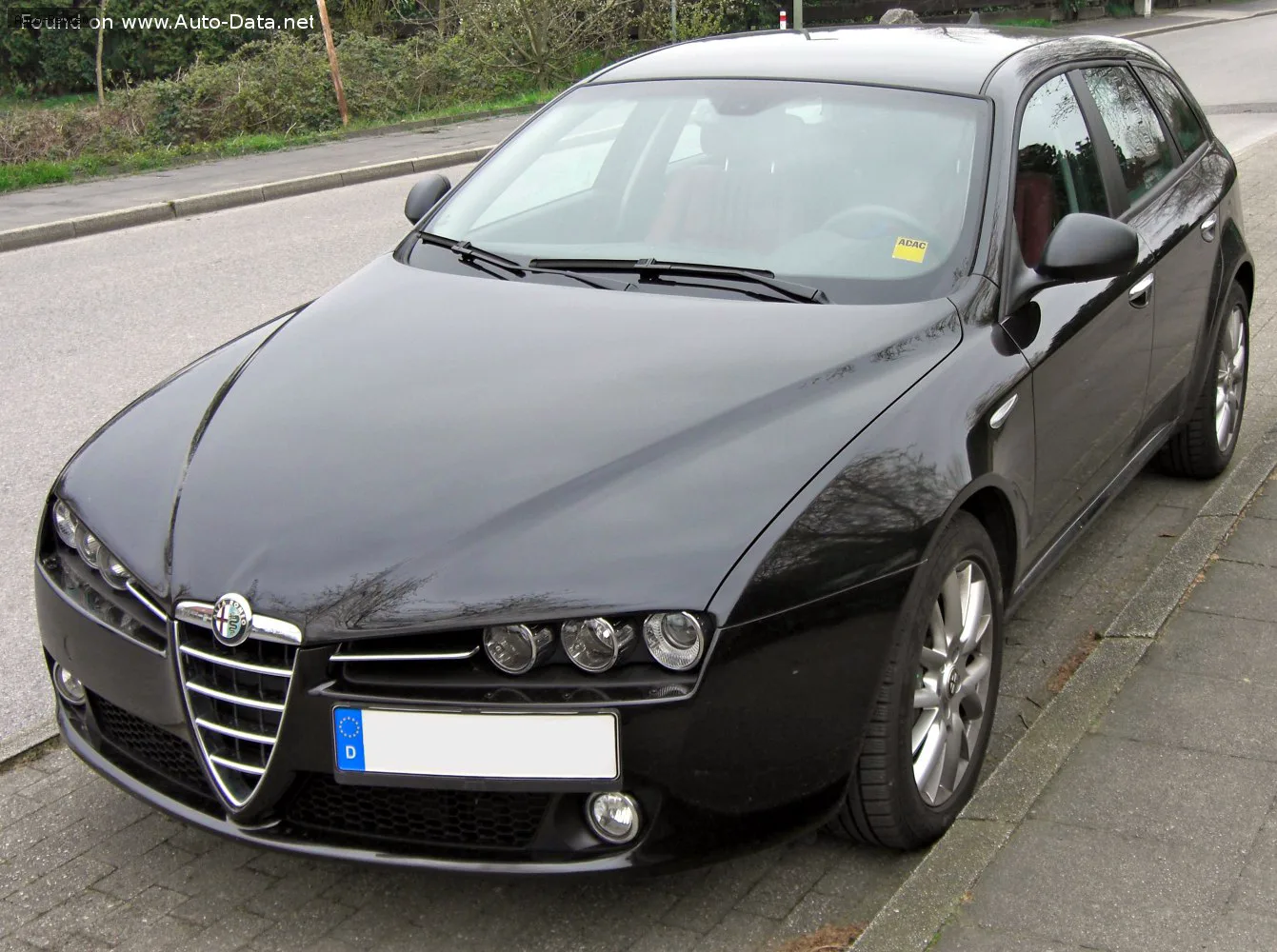 Alfa Romeo 159 159 Sportwagon 3.2 JTS V6 (260 лс) Q4 2006 - 2009