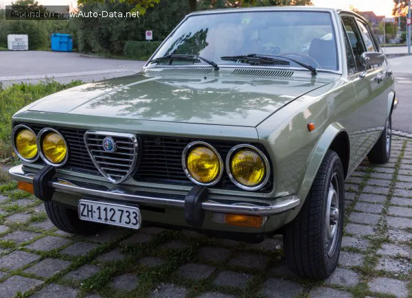Alfa Romeo Alfetta Alfetta (116) 2.0 (121 лс) 1977 - 1980 — фото 2