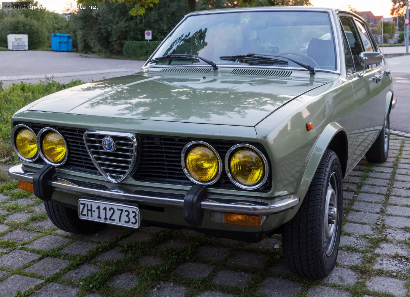 Alfa Romeo Alfetta Alfetta (116) 2.4 TD (95 лс) 1983 - 1984