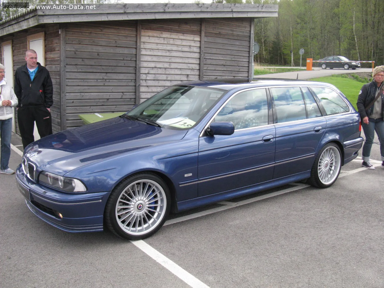 Alpina B10 B10 Touring (E39) 4.8 i V8 32V (375 лс) 2002 - 2004