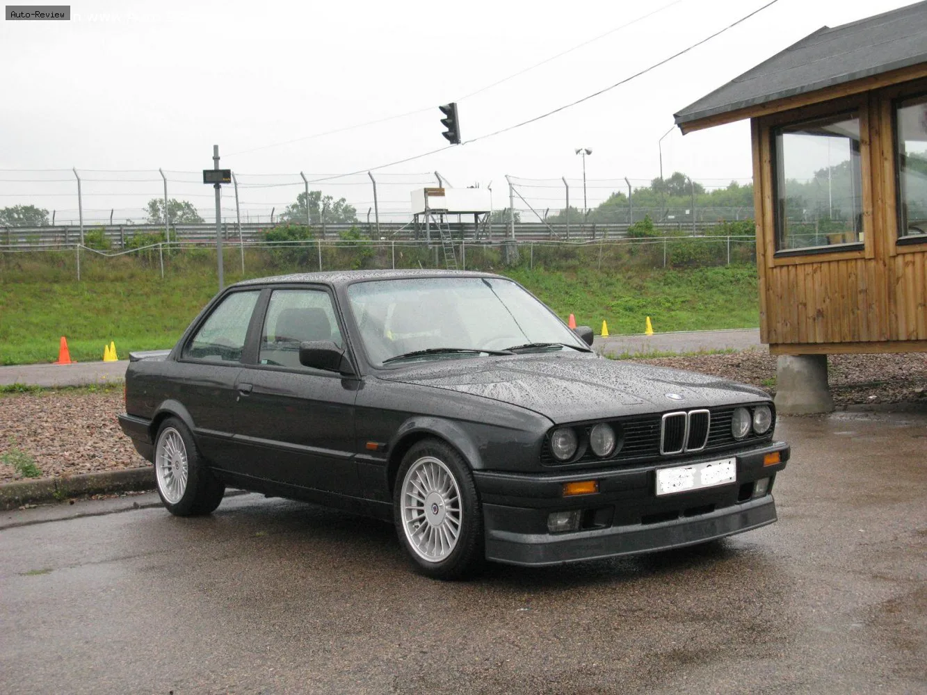 Alpina B6 B6 (E30) 3.5 (254 лс) 1986 - 1990
