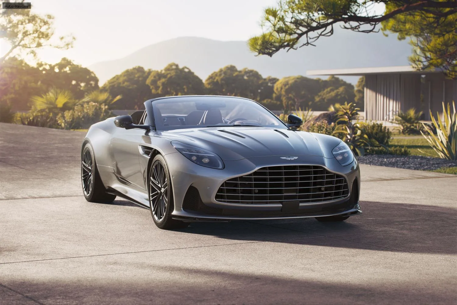 Aston Martin DB12 DB12 S 4.0 V8 (700 лс) Automatic 2025 - — фото 3