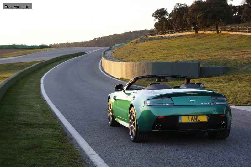 Aston Martin V8 Vantage V8 Vantage Roadster (facelift 2008) N430 4.7 V8 (436 лс) Sportshift 2015 - 2016