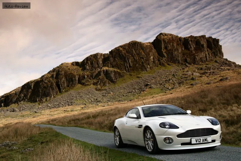 Aston Martin Vanquish V12 Vanquish S 6.0 V12 (527 лс) Automatic 2005 - 2007