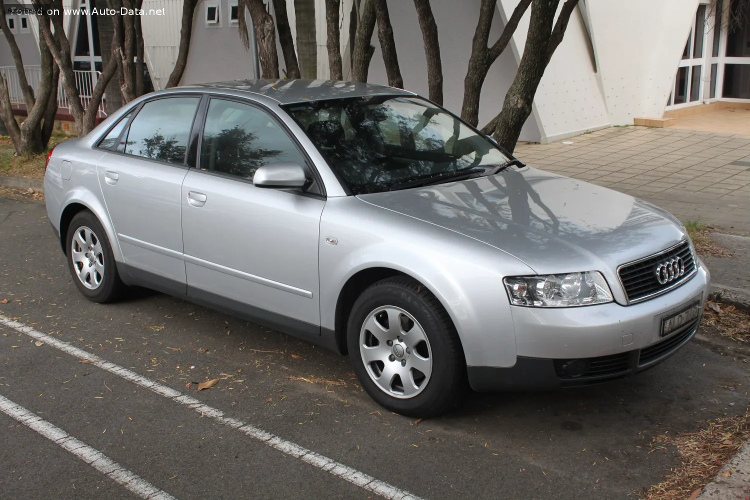 Audi A4 A4 (B6 8E) 1.6i (102 лс) 2000 - 2004 — фото 3