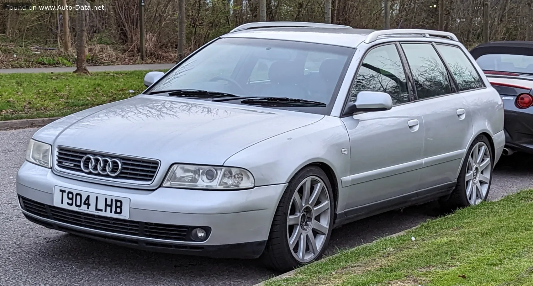 Audi A4 A4 Avant (B5, Typ 8D, facelift 1999) 2.4 V6 30V (165 лс) quattro 1999 - 2000 — фото 3
