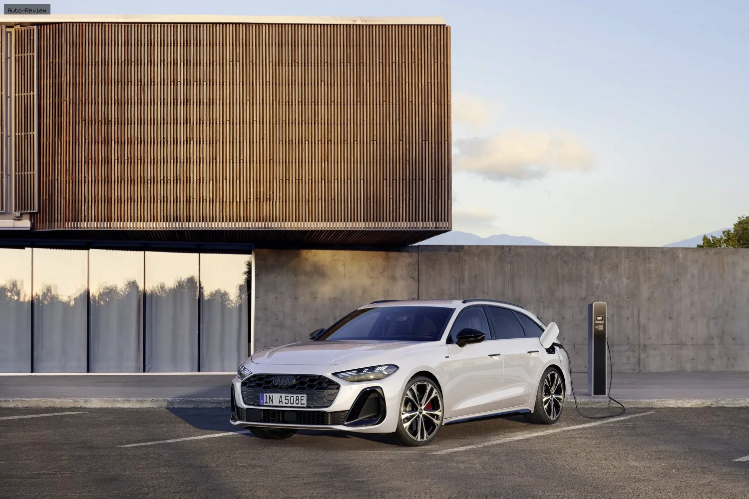 Audi A5 A5 Sedan (B10) 2.0 TFSI (299 лс) e-hybrid quattro ultra S tronic 2025 - — фото 3