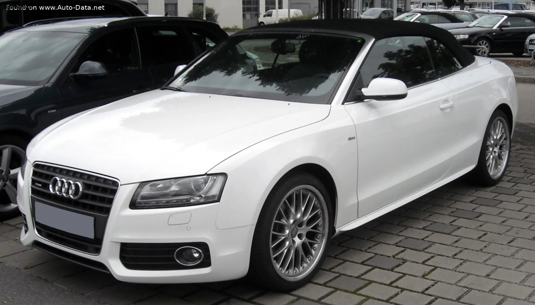 Audi A5 A5 Cabriolet (8F7) 3.2 FSI V6 (265 лс) Multitronic 2008 - 2011 — фото 3