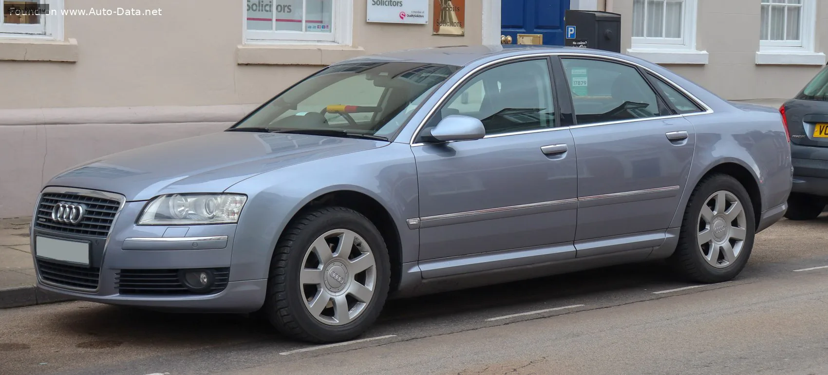 Audi A8 A8 (D3, 4E, facelift 2005) 3.0 TDI V6 (233 лс) quattro DPF Tiptronic 2005 - 2007 — фото 3