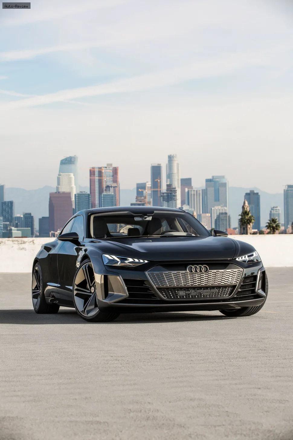 Audi e-tron GT e-tron GT Concept 90 kWh (590 лс) AWD Quattro 2018 - 2018 — фото 2