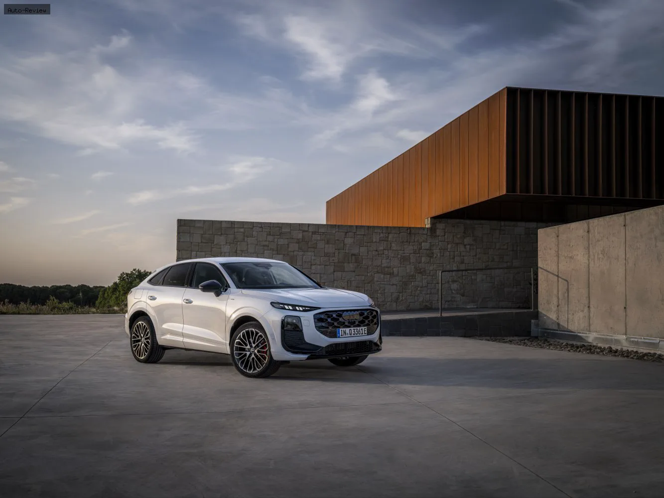 Audi Q3 Q3 III Sportback (FJ) 1.5 TFSI (272 лс) e-hybrid S tronic 2025 - — фото 3