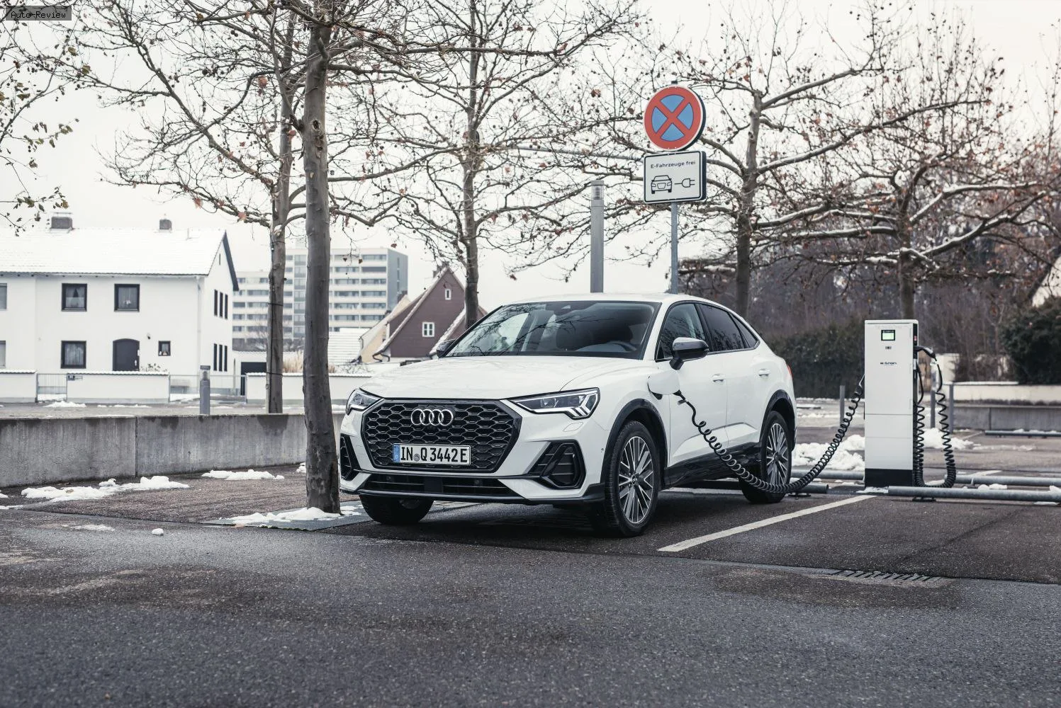 Audi Q3 Q3 II (F3) 45 TFSI e (245 лс) Plug-in Hybrid S tronic 2021 - 2023 — фото 3