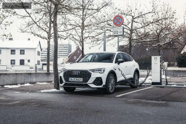 Audi Q3 Q3 II (F3) 45 TFSI e (245 лс) Plug-in Hybrid S tronic 2021 - 2023 — фото 4