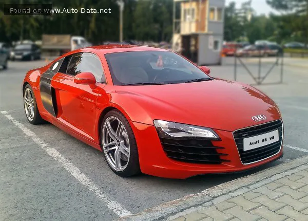 Audi R8 R8 Coupe (42, facelift 2012) 5.2 FSI V10 plus (550 лс) quattro S tronic 2012 - 2015 — фото 4