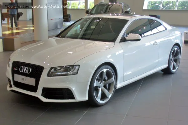 Audi RS5 RS5 Coupe (8T) 4.2 FSI V8 (450 лс) quattro S tronic 2010 - 2011 — фото 4