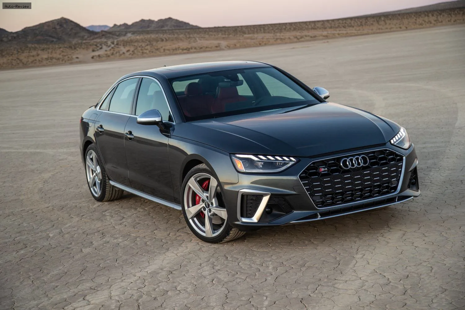 Audi S4 S4 (B9, facelift 2019) 3.0 TFSI V6 (354 лс) quattro tiptronic 2020 - 2024 — фото 3