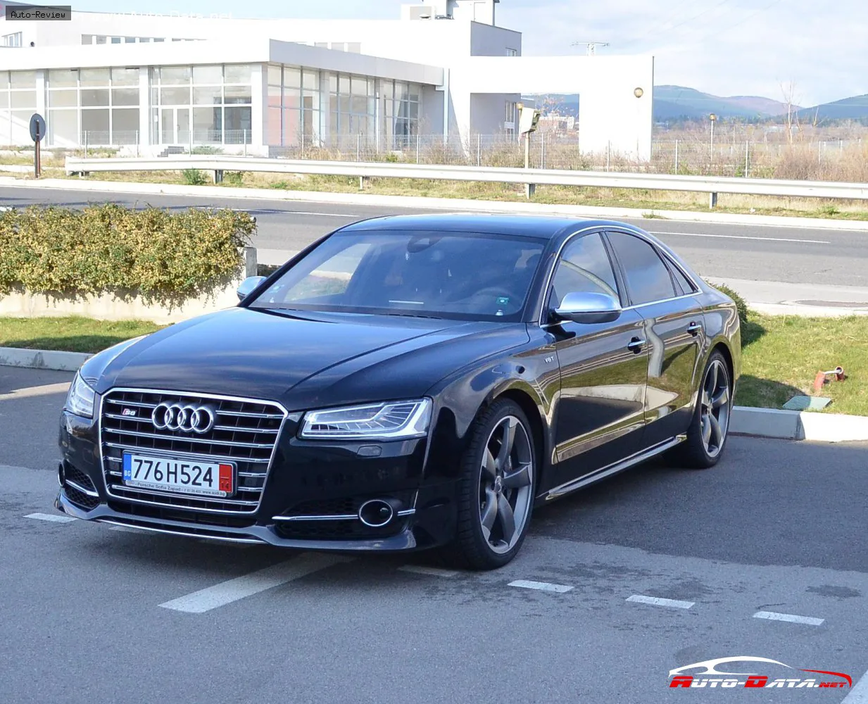 Audi S8 S8 (D4 facelift 2013) 4.0 TFSI COD V8 (520 лс) quattro Tiptronic 2013 - 2015 — фото 3