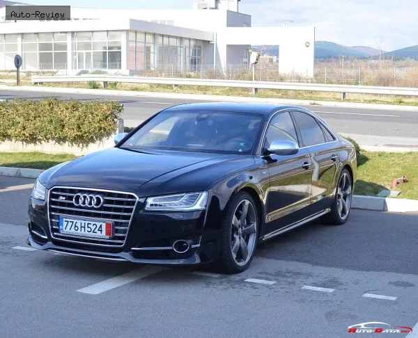 Audi S8 S8 (D4 facelift 2013) 4.0 TFSI COD V8 (520 лс) quattro Tiptronic 2013 - 2015 — фото 4