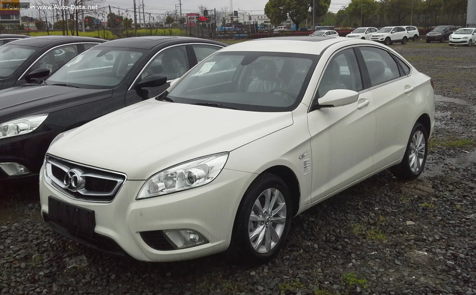 BAIC Senova D50 Senova D50 I 1.5i (113 лс) 2014 - 2017