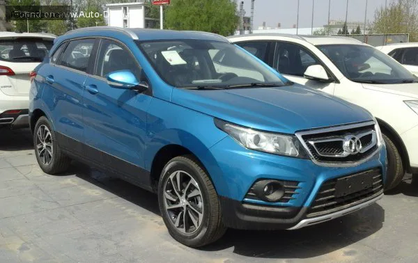BAIC Senova X55 Senova X55 I 1.5T (148 лс) CVT 2016 - 2018 — фото 2