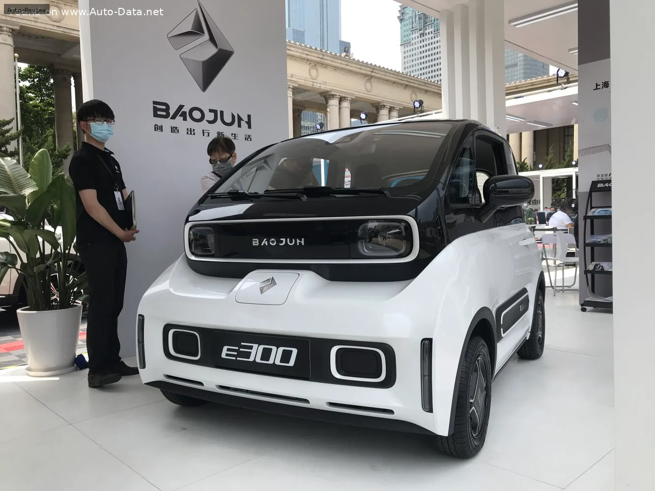 Baojun E300/KiWi EV E300 31 kWh (54 лс) Electric 2020 - 2021 — фото 3