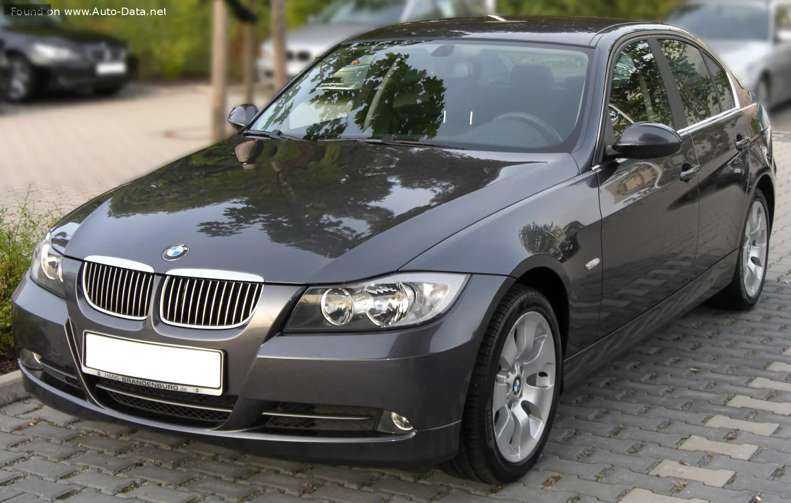 BMW 3 Серии 3 Серии Sedan (E90) 320d (177 лс) DPF Steptronic 2007 - 2008 — фото 3
