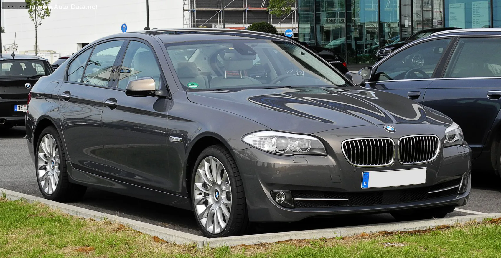 BMW 5 Серии 5 Серии Sedan (F10) 523i (204 лс) 2010 - 2011 — фото 3