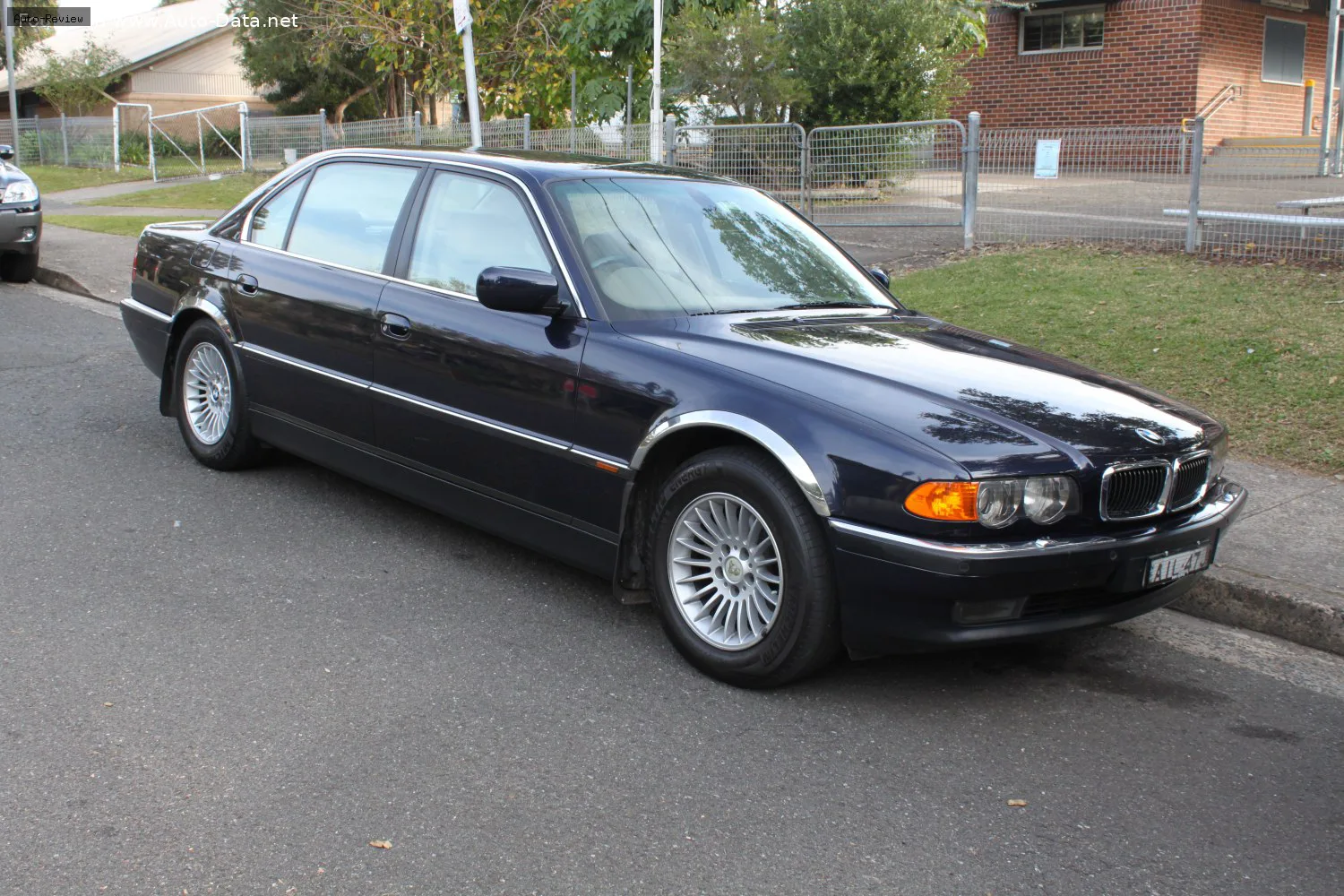 BMW 7 Серии 7 Серии Long (E38, facelift 1998) 728iL (193 лс) Steptronic 1998 - 2001 — фото 3