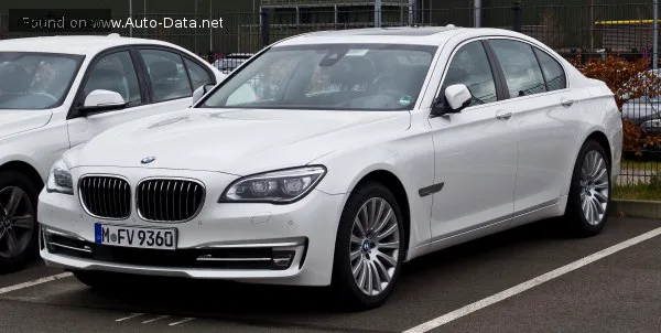 BMW 7 Серии 7 Серии (F01 LCI, facelift 2012) 740d (313 лс) Steptronic 2012 - 2015 — фото 2