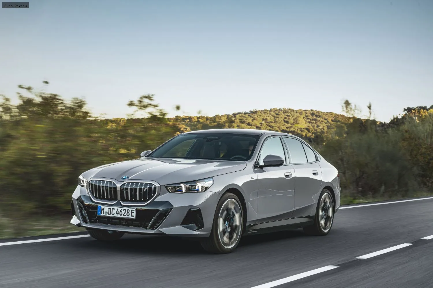 BMW i5 i5 Sedan (G60) 81.2 kWh (340 лс) eDrive40 2023 - — фото 3