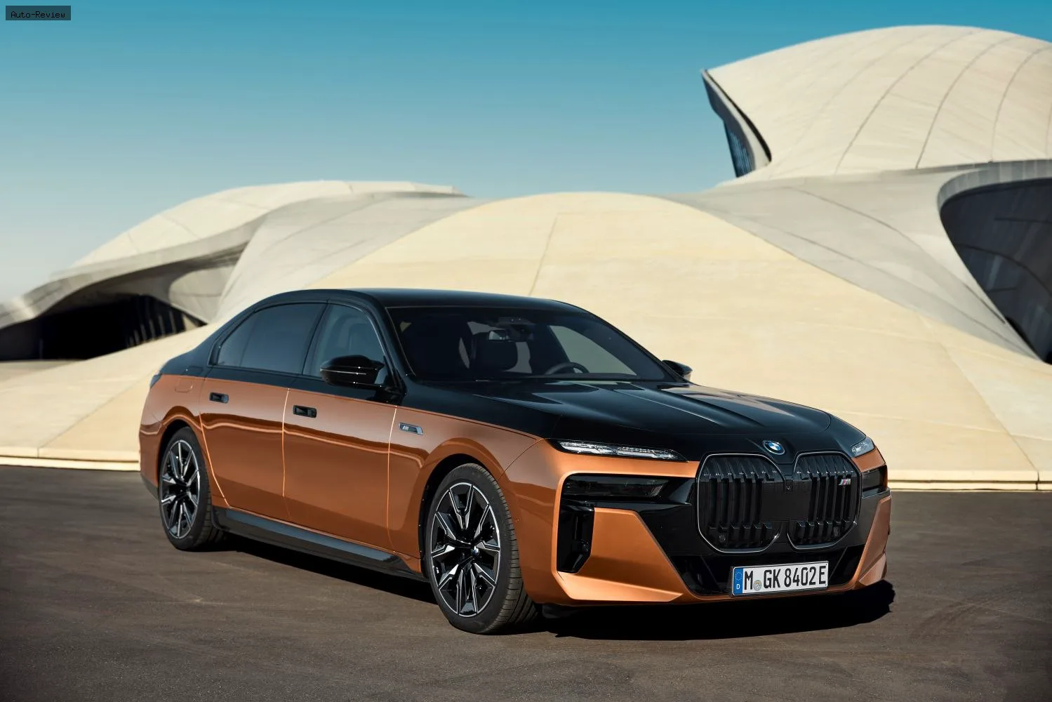 BMW i7 i7 (G70) M70 105.7 kWh (660 лс) xDrive 2023 - 2026