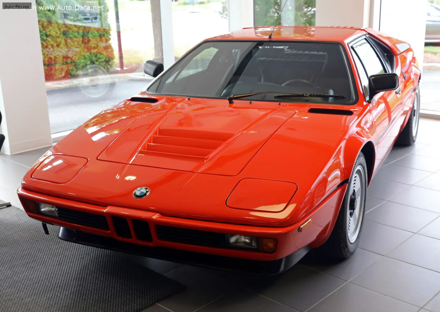 BMW M1 M1 (E26) 3.5 (277 лс) 1978 - 1981
