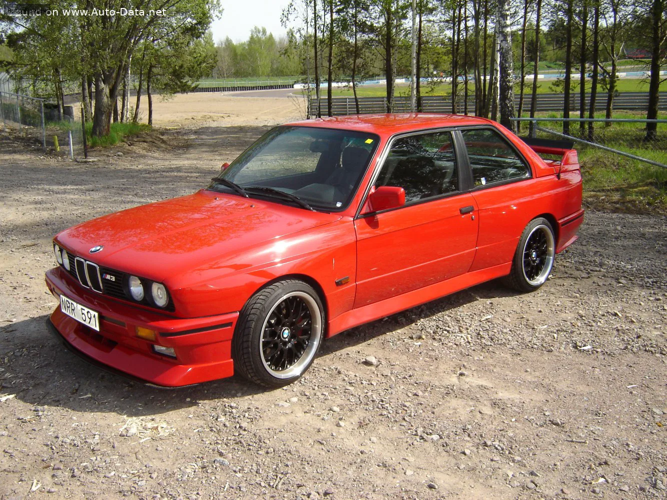 BMW M3 M3 Coupe (E30) 2.5 (238 лс) Sport Evolution 1990 - 1990