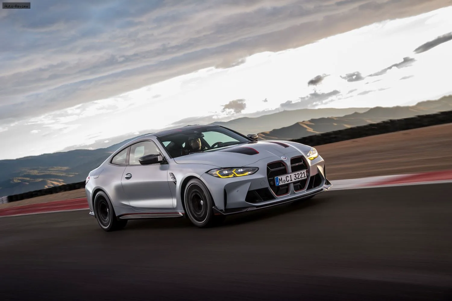 BMW M4 M4 (G82) CSL 3.0 (550 лс) M Steptronic 2022 - 2022
