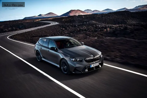 BMW M5 M5 Touring (G99) 4.4 V8 (727 лс) Plug-in Hybrid M xDrive M Steptronic 2024 - 2026 — фото 4
