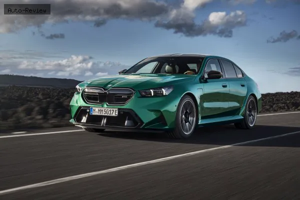 BMW M5 M5 Touring (G99) 4.4 V8 (727 лс) Plug-in Hybrid M xDrive M Steptronic 2026 - — фото 2