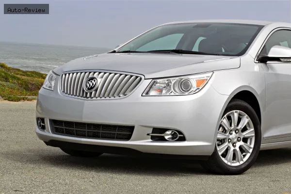 Buick LaCrosse LaCrosse II 2.4 Ecotec (182 лс) eAssist Automatic 2012 - 2013 — фото 2