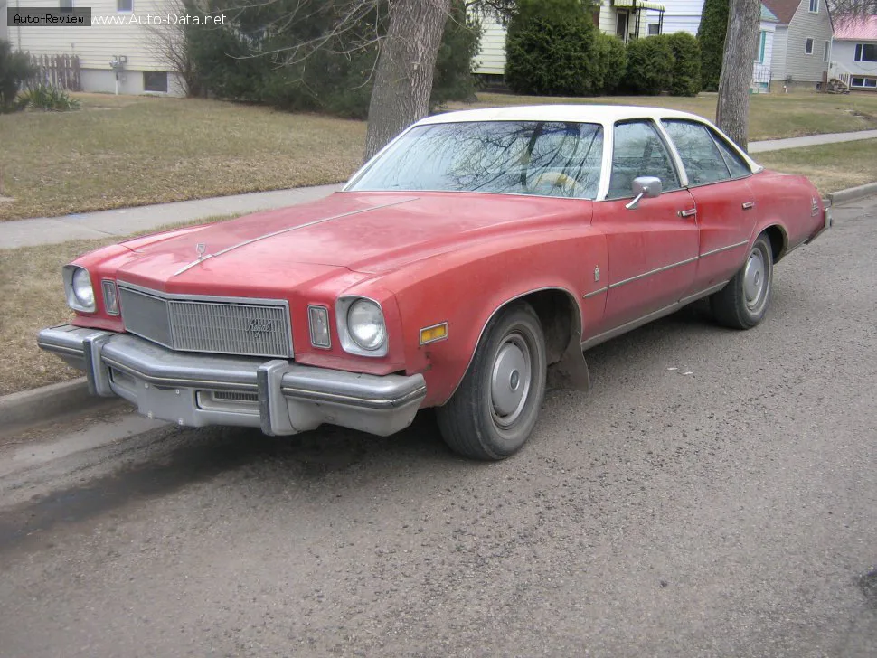 Buick Regal Regal I Sedan 5.7 V8 (142 лс) Automatic 1973 - 1977