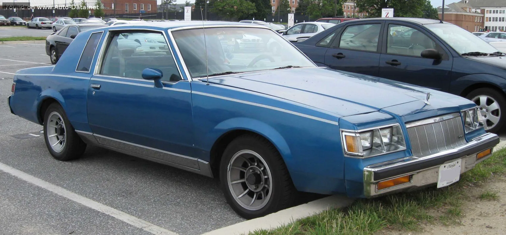 Buick Regal Regal II Coupe (facelift 1981) 5.7d V8 (106 лс) Automatic 1981 - 1987