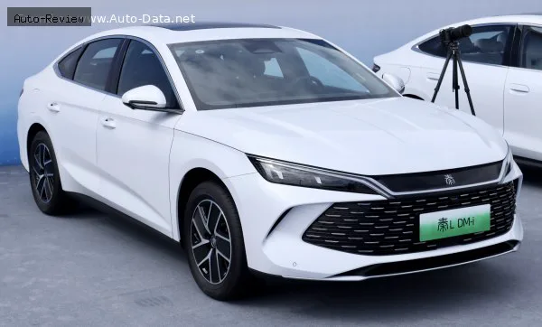 BYD Qin Qin L DM-i 1.5L 10.08 kWh (163 лс) Plug-in Hybrid E-CVT 2024 - — фото 2