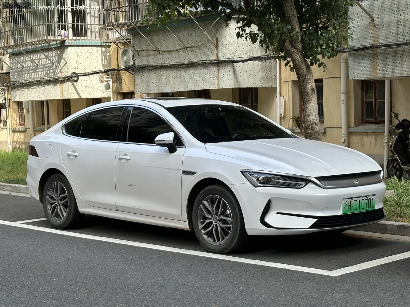 BYD Qin Qin Plus II (facelift 2021) EV 57.6 kWh (136 лс) 2023 - 2024